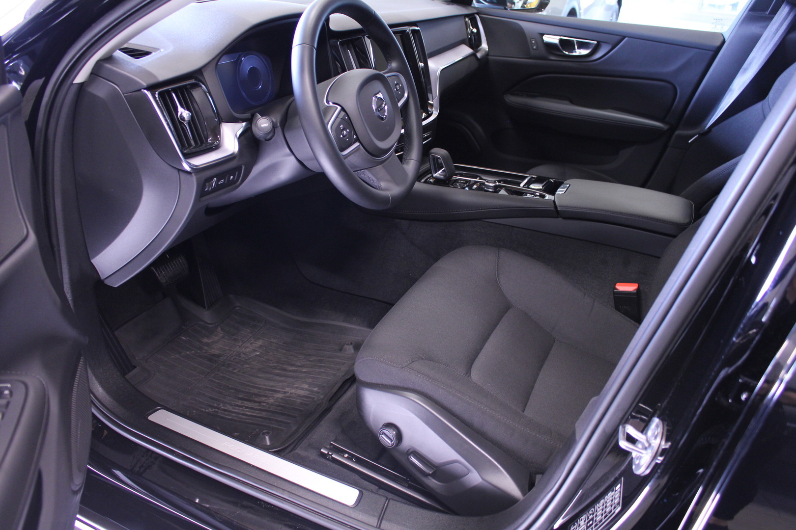 VOLVO V60 2022