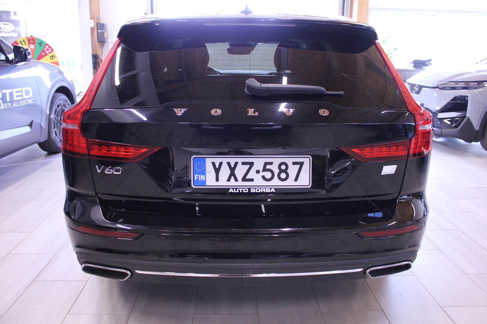 VOLVO V60 2022