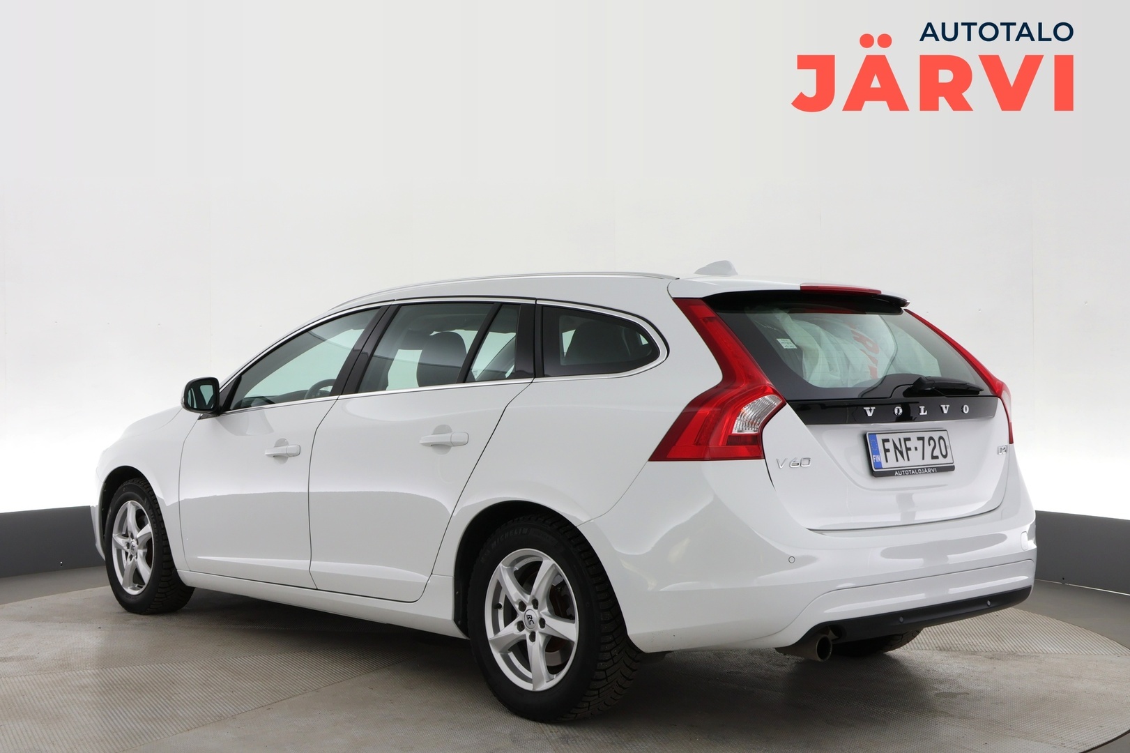 VOLVO V60 2018