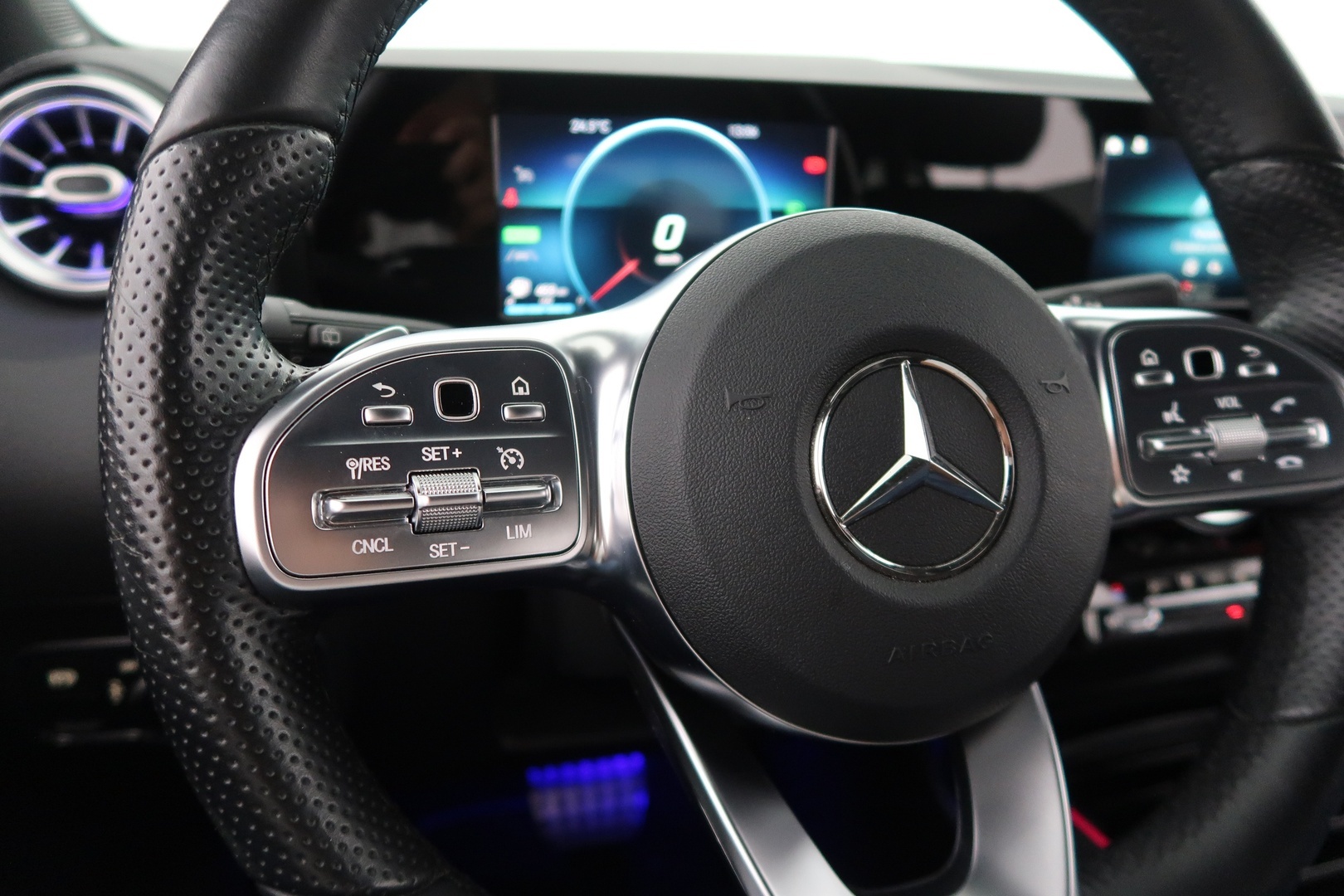 MERCEDES-BENZ B 2020