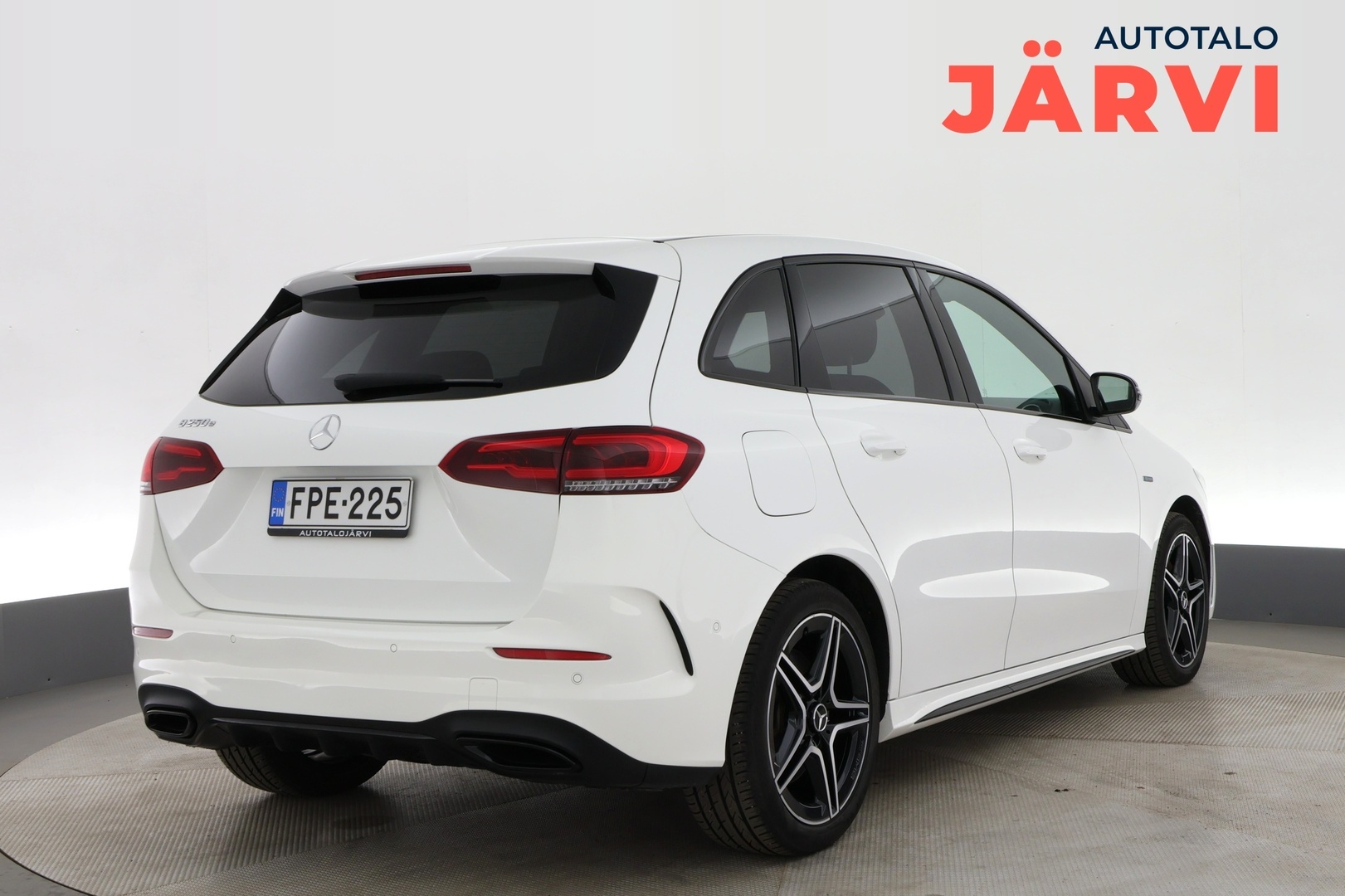 MERCEDES-BENZ B 2020