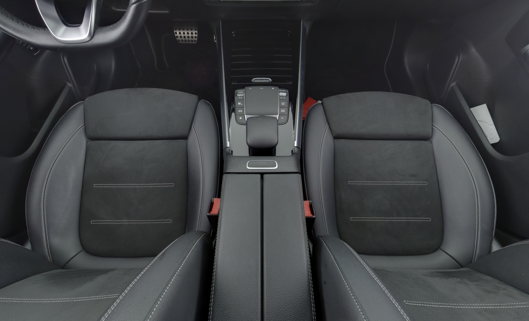 MERCEDES-BENZ B 2020