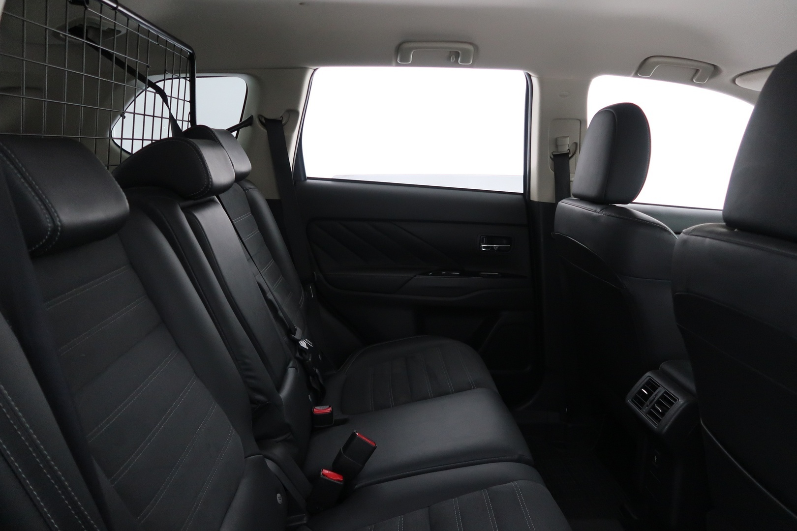 MITSUBISHI Outlander 2019