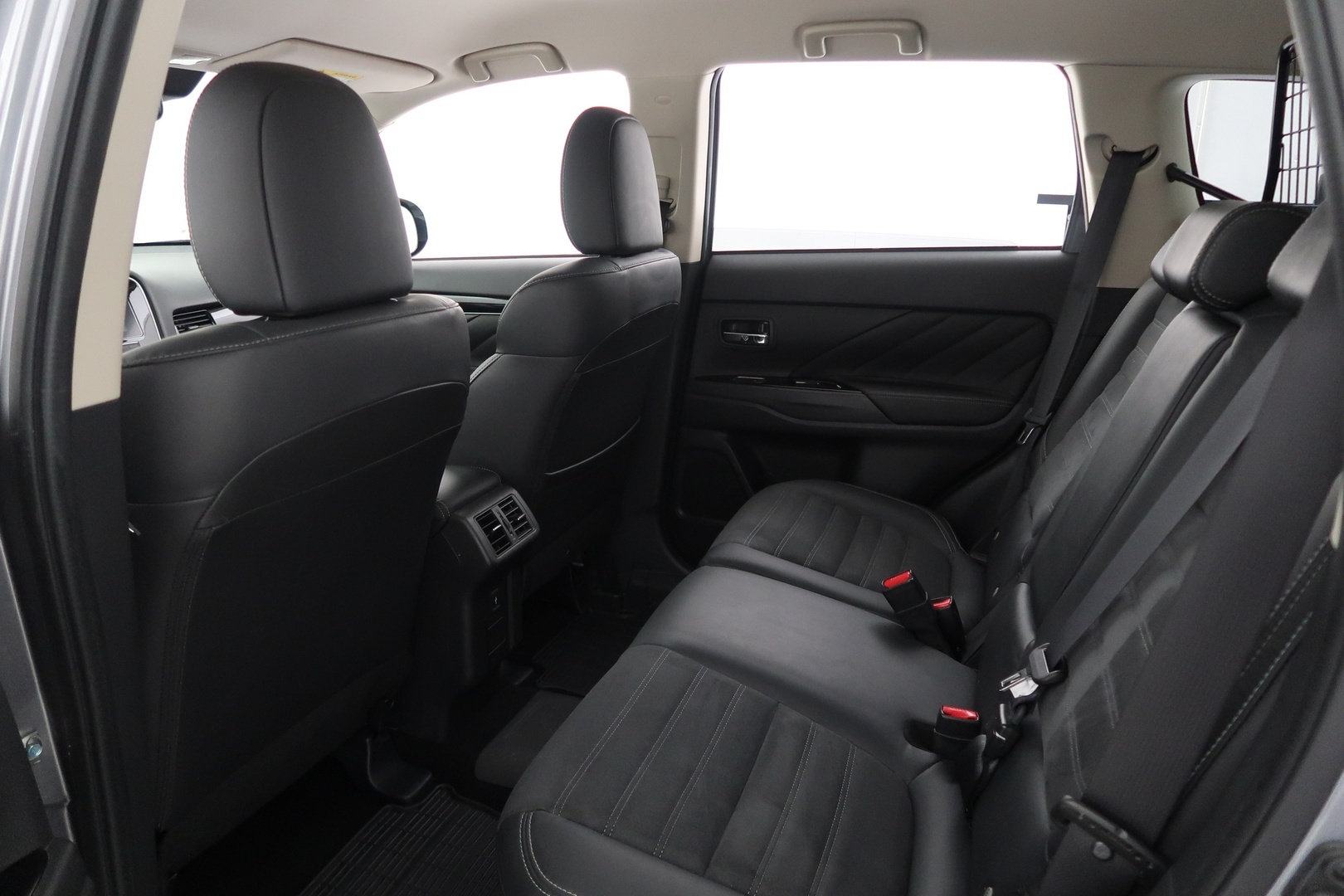 MITSUBISHI Outlander 2019