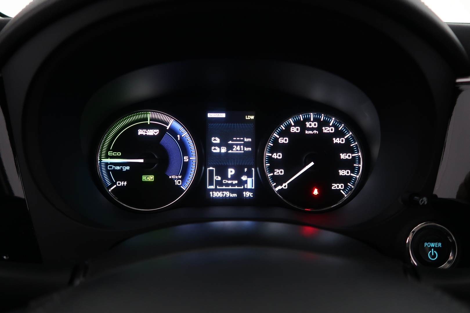 MITSUBISHI Outlander 2019