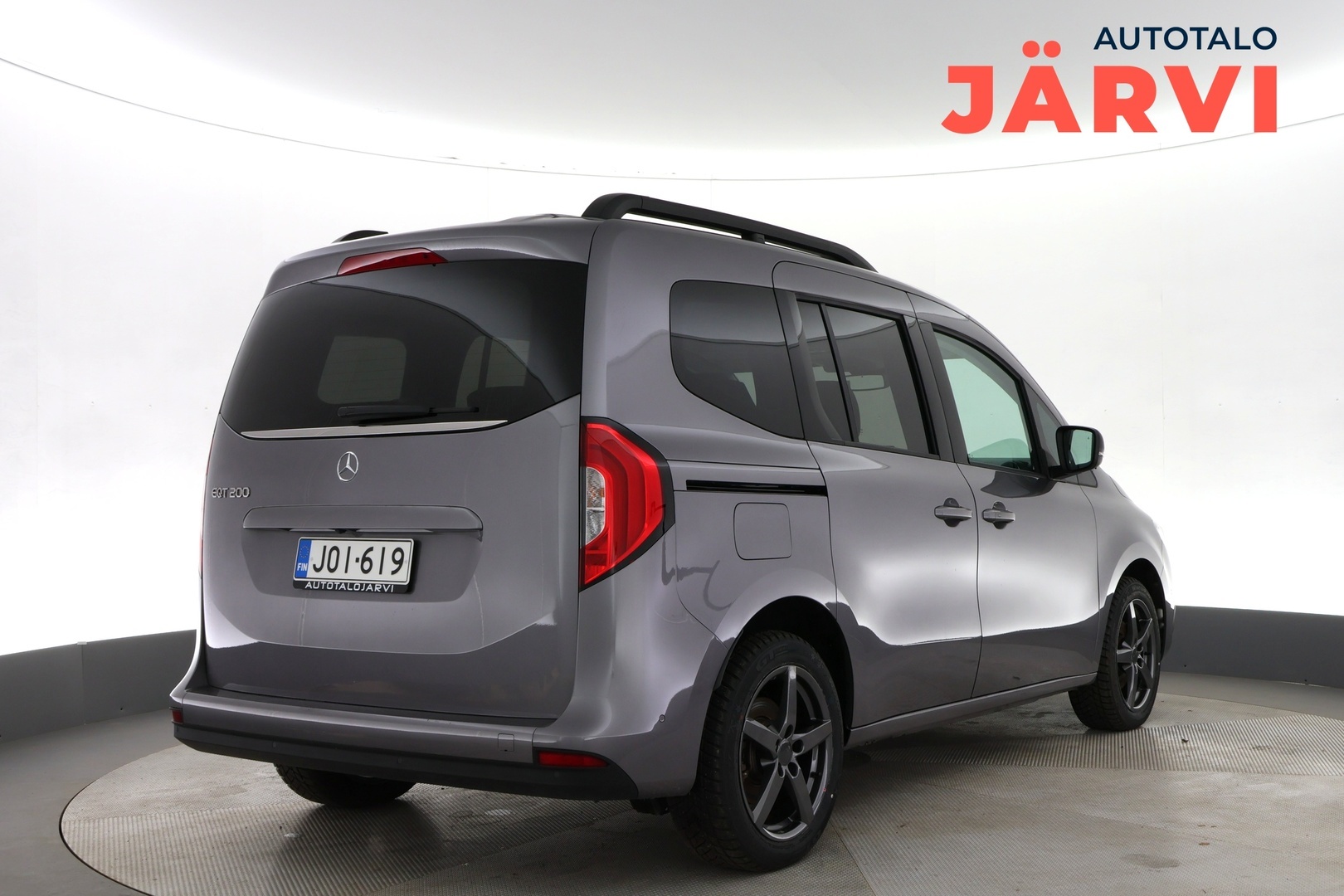 MERCEDES-BENZ EQT 2023