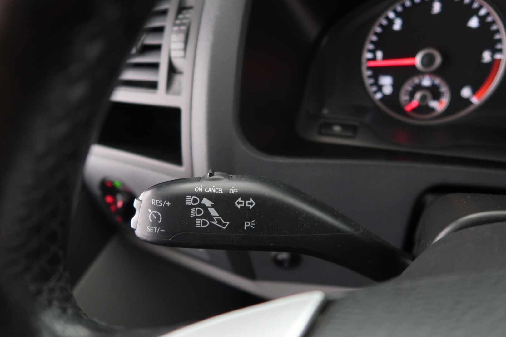 VOLKSWAGEN Transporter 2011