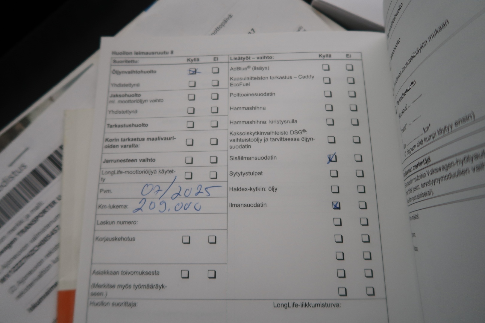 VOLKSWAGEN Transporter 2011