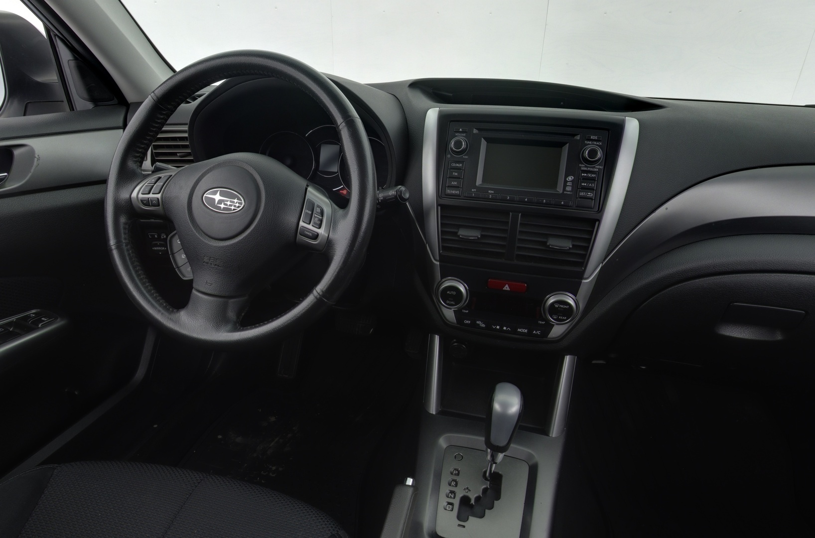 SUBARU Forester 2012