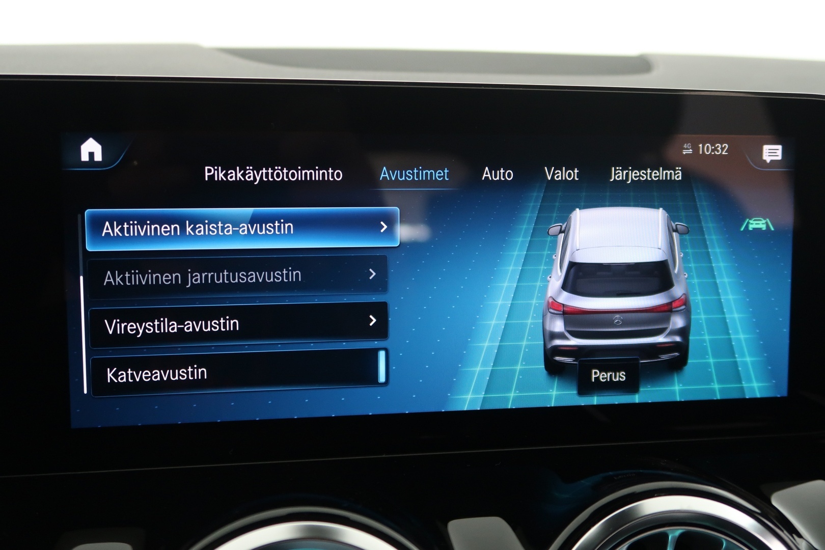 MERCEDES-BENZ EQA 2023