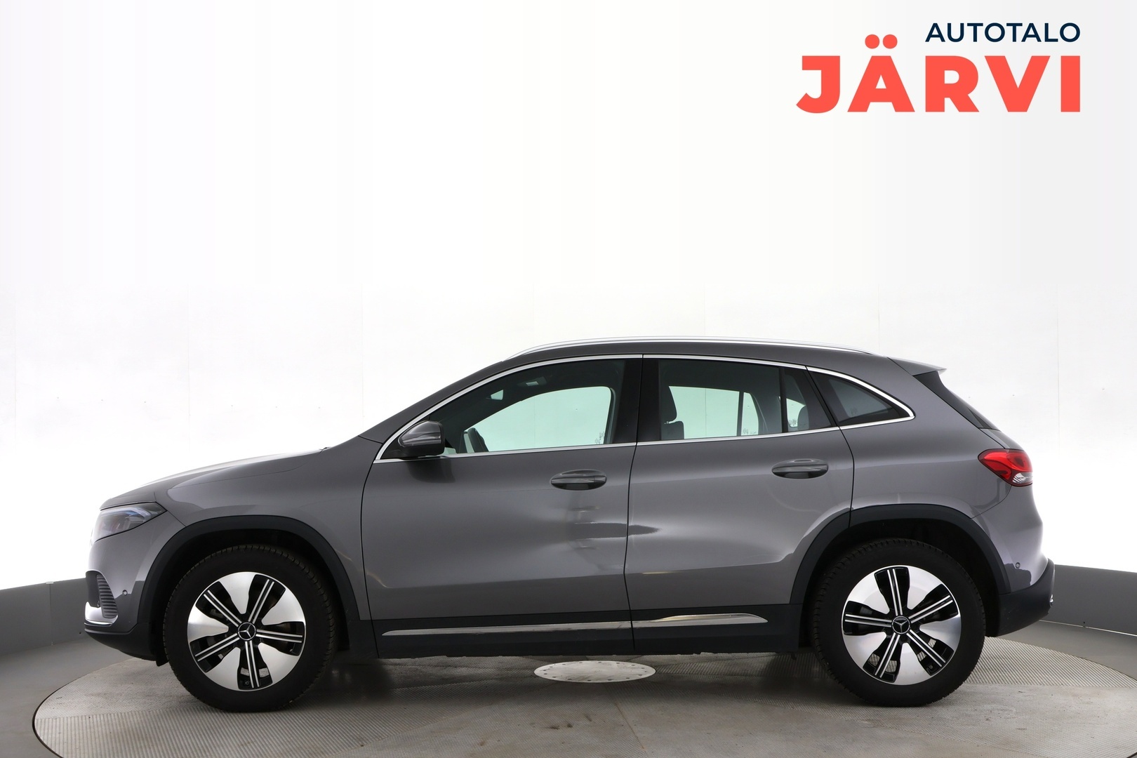 MERCEDES-BENZ EQA 2023