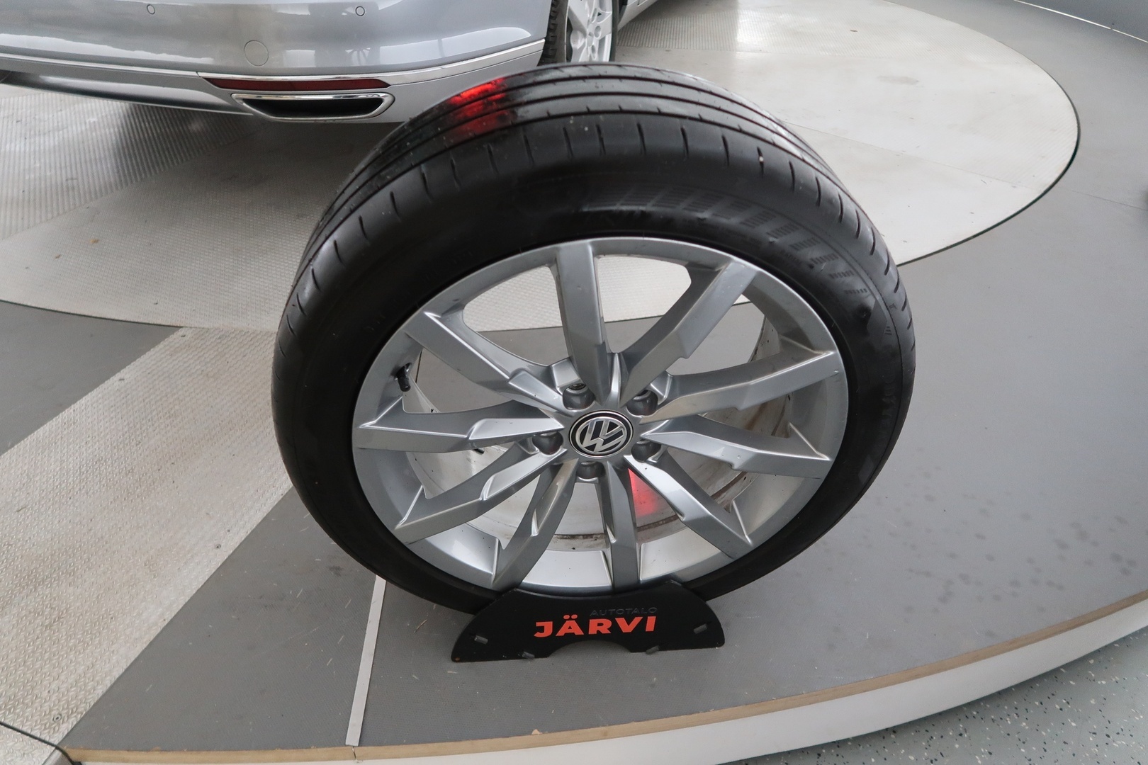 VOLKSWAGEN Passat 2018