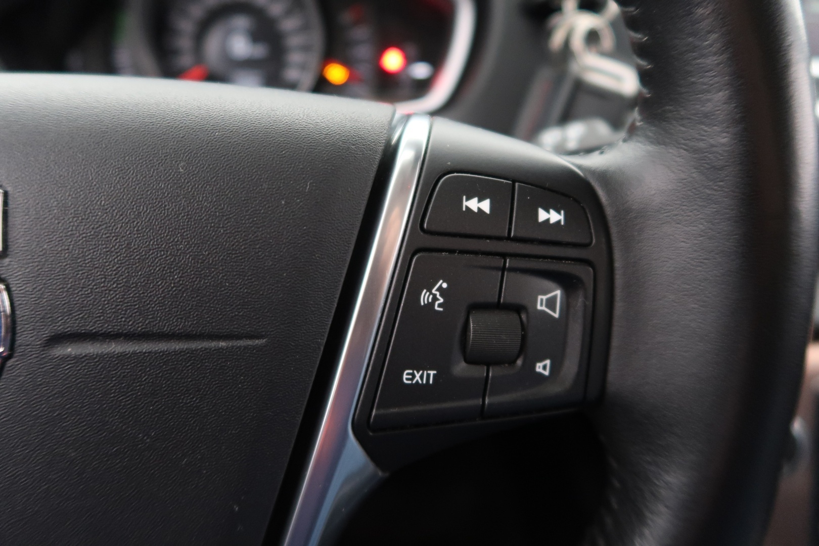 VOLVO V40 Cross Country 2015