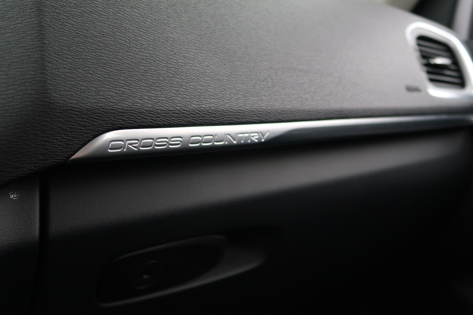 VOLVO V40 Cross Country 2015