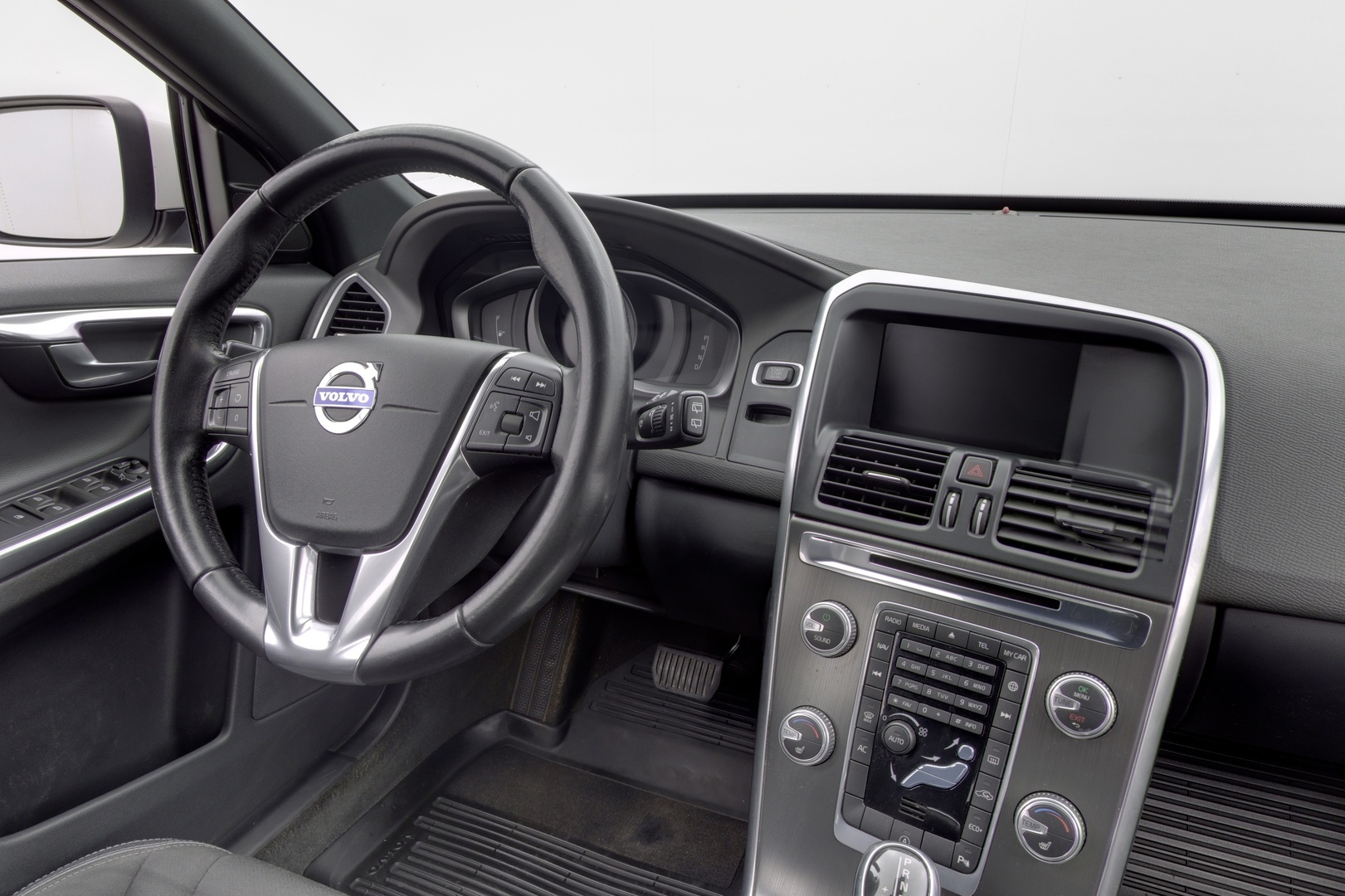 VOLVO XC60 2016
