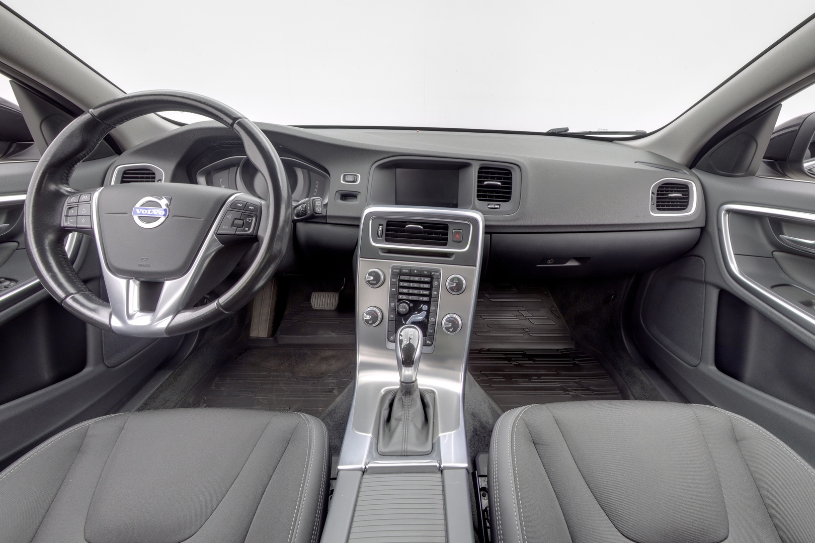 VOLVO V60 7