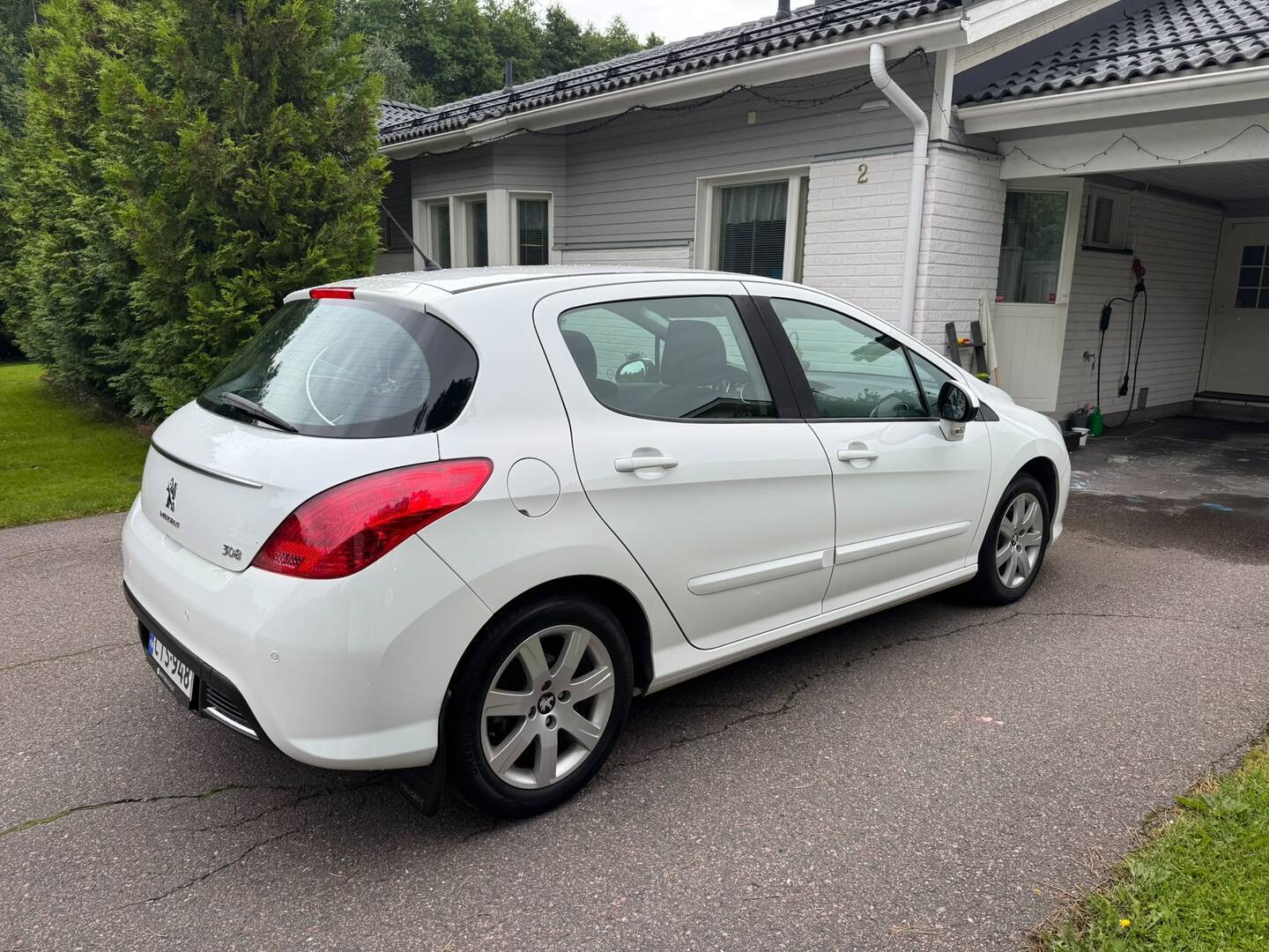PEUGEOT 308 2013