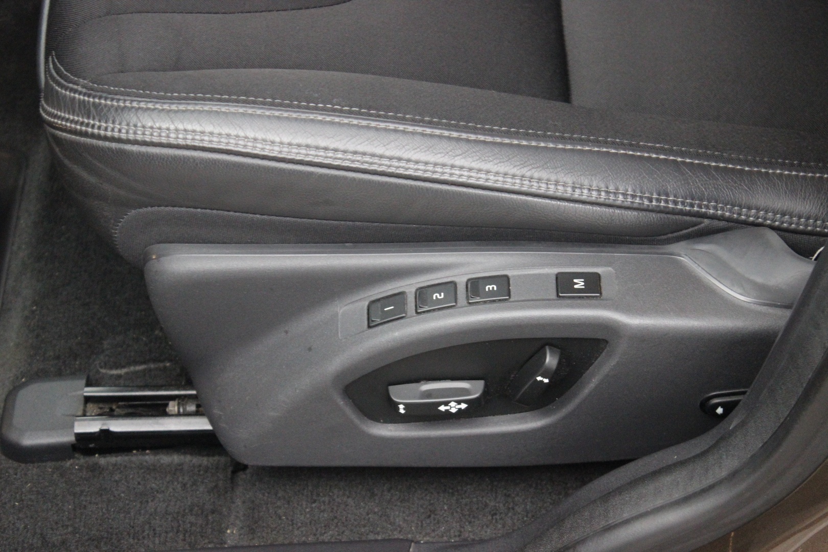 VOLVO XC60 2015
