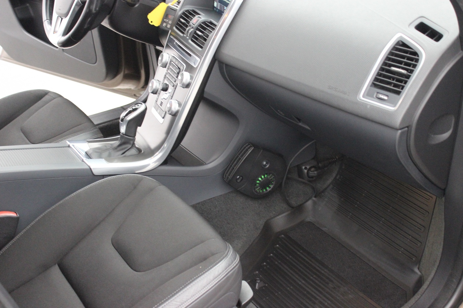 VOLVO XC60 2015