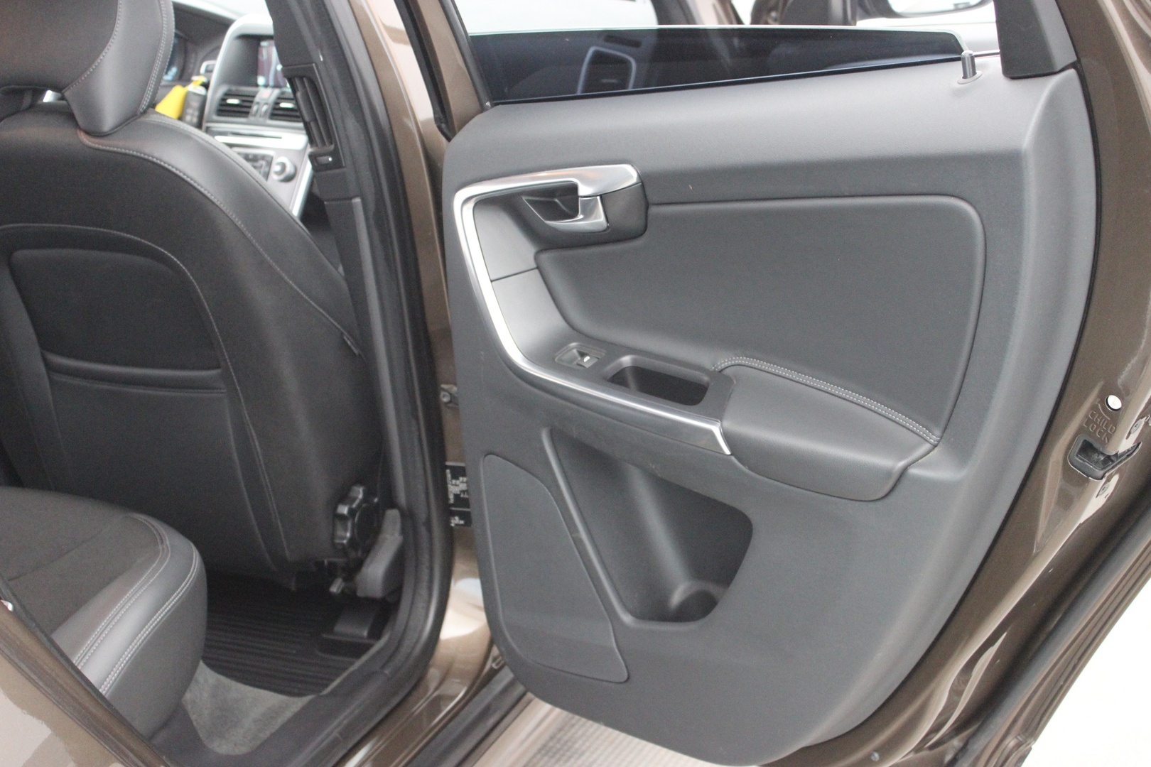 VOLVO XC60 2015