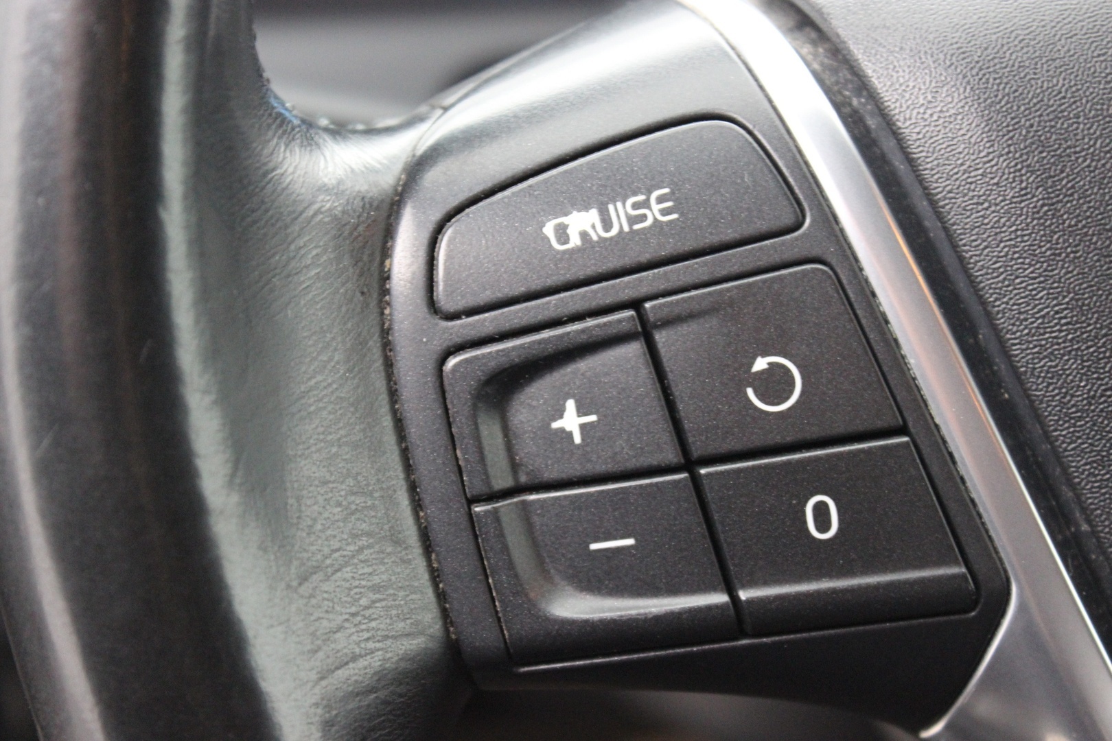 VOLVO XC60 2015