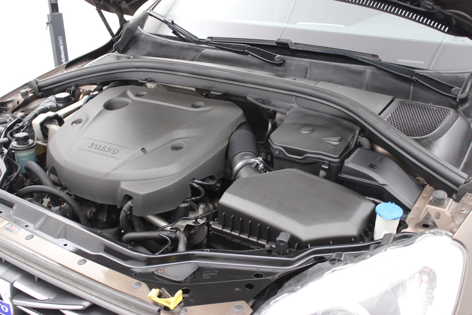 VOLVO XC60 2015