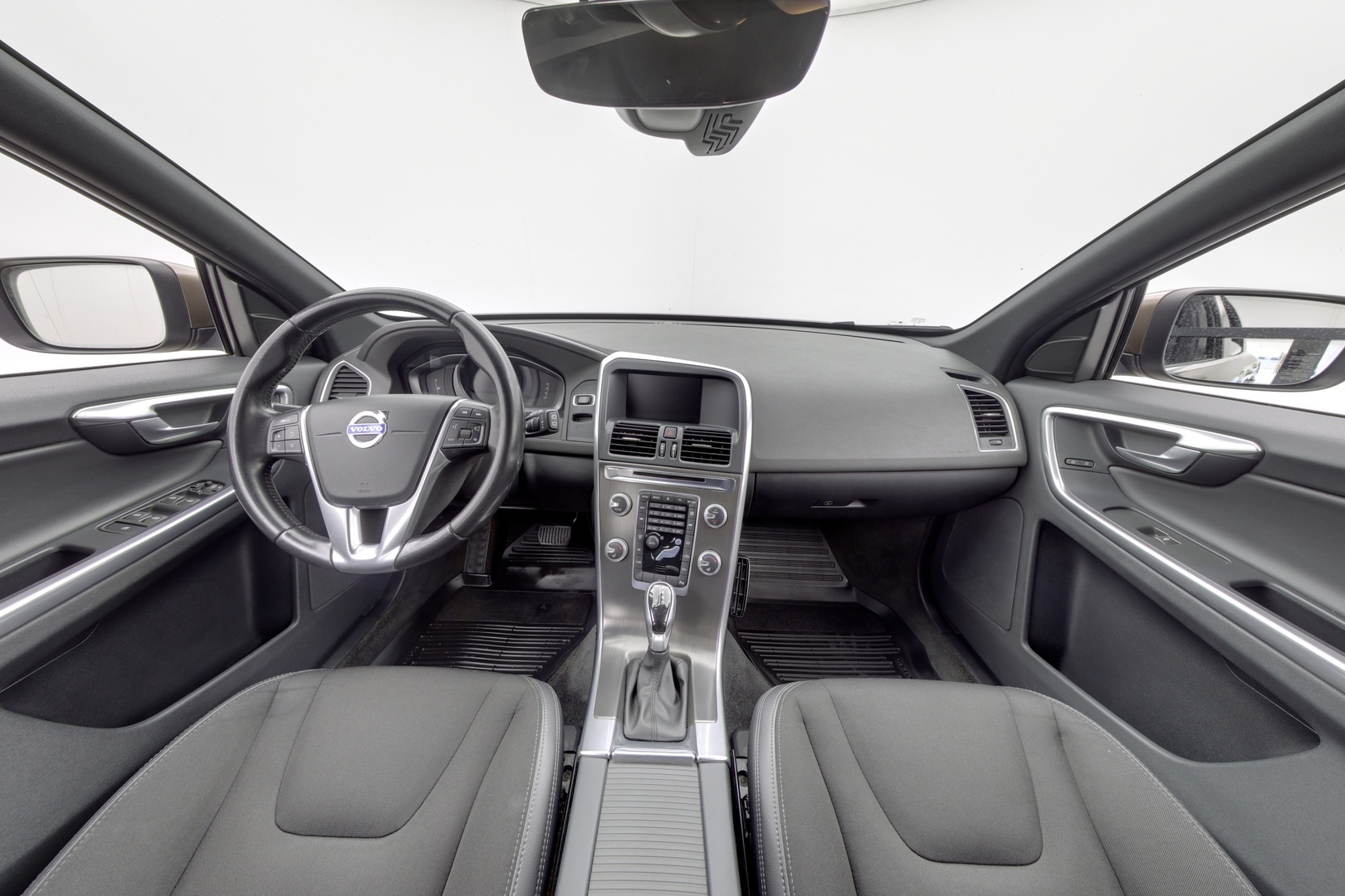 VOLVO XC60 2015