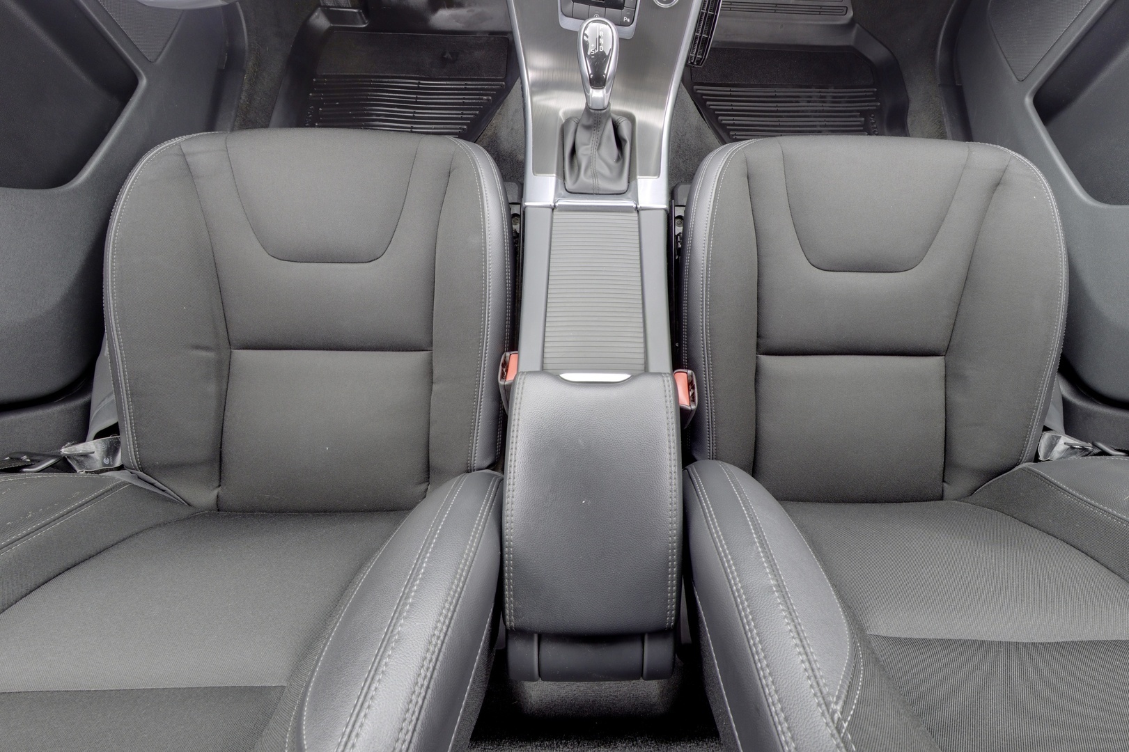 VOLVO XC60 2015