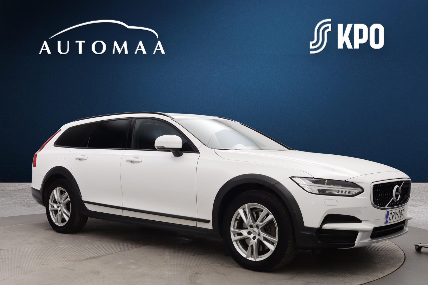 VOLVO V90 Cross Country 3