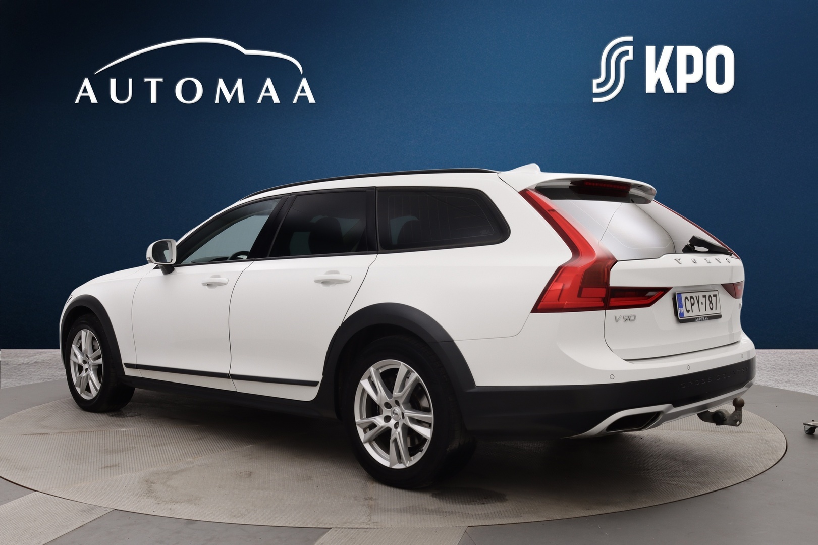 VOLVO V90 Cross Country 6