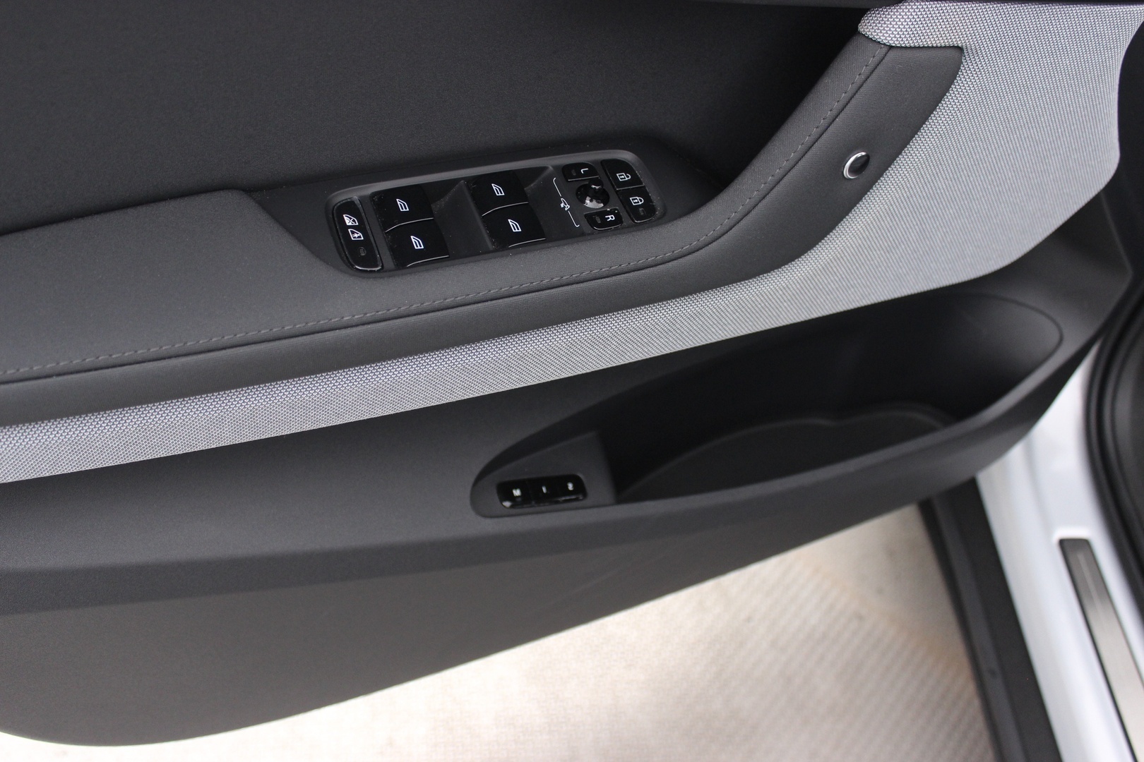 POLESTAR 2 2024
