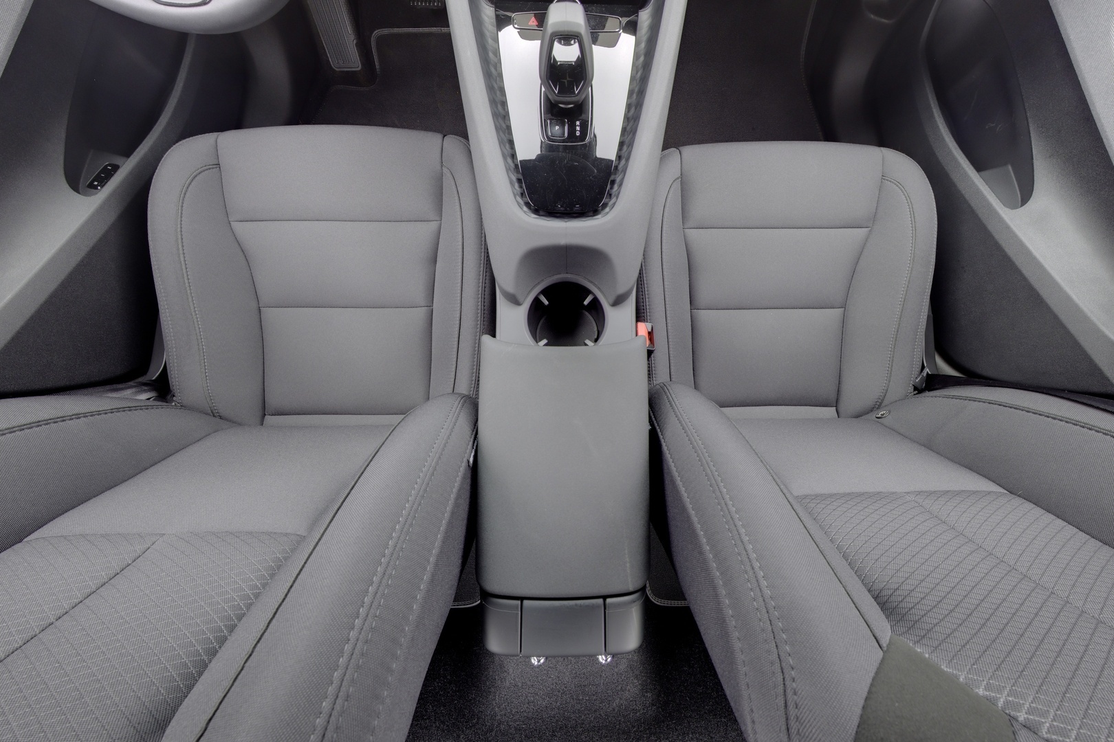 POLESTAR 2 2024