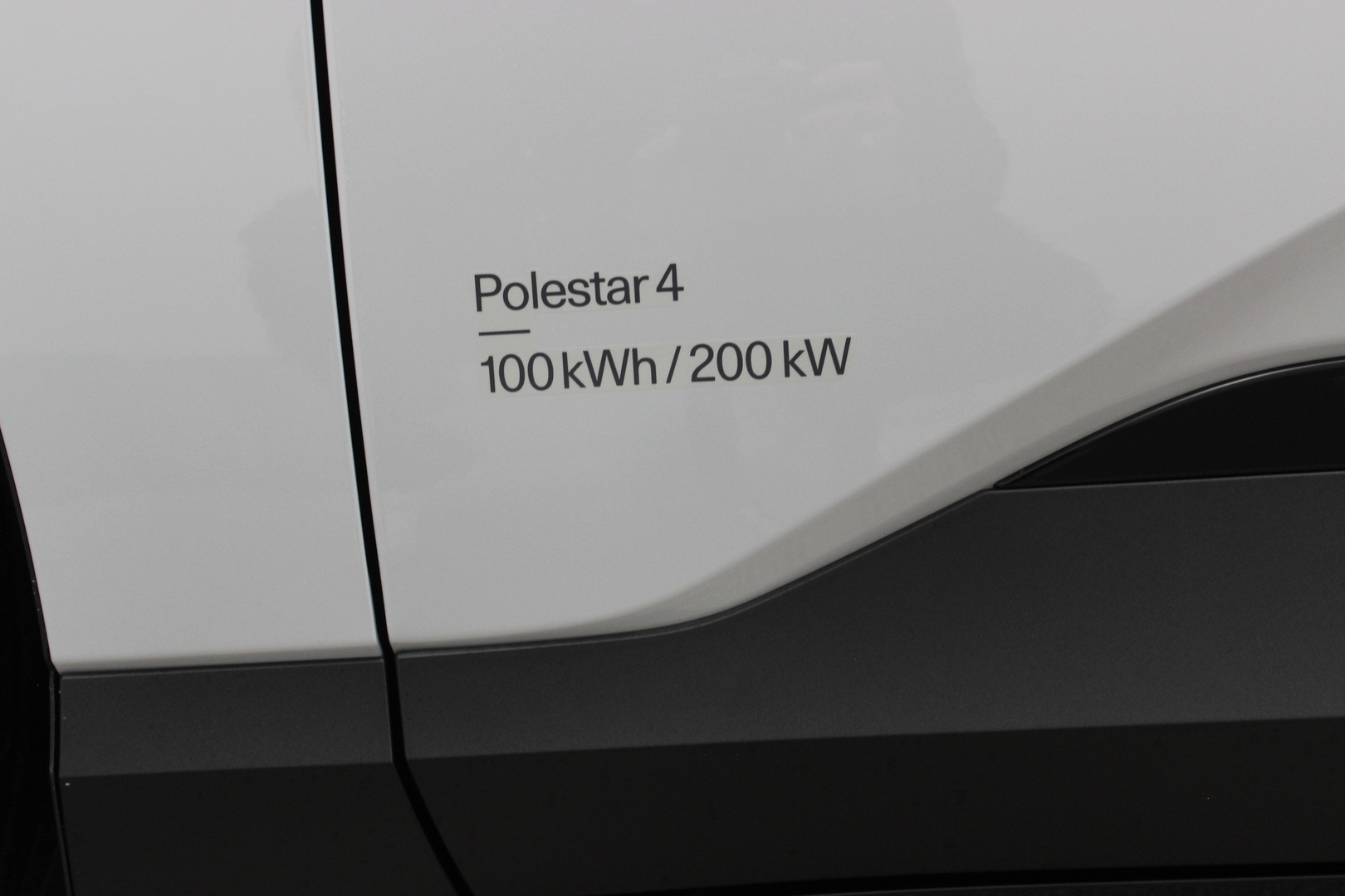 POLESTAR 4 2026