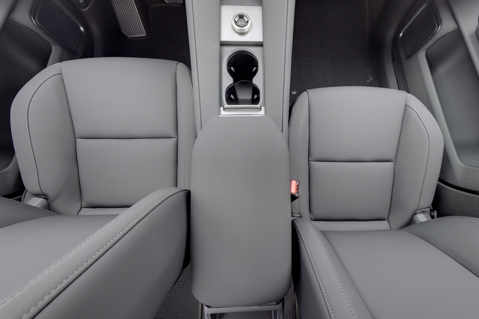 POLESTAR 4 2026
