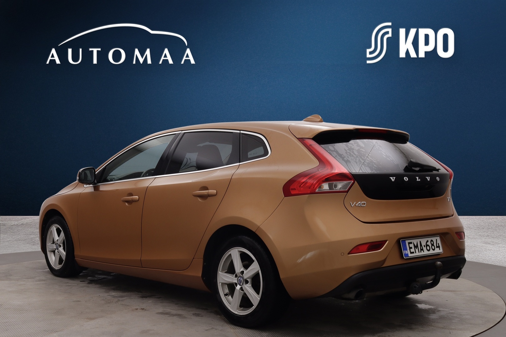 VOLVO V40 2012