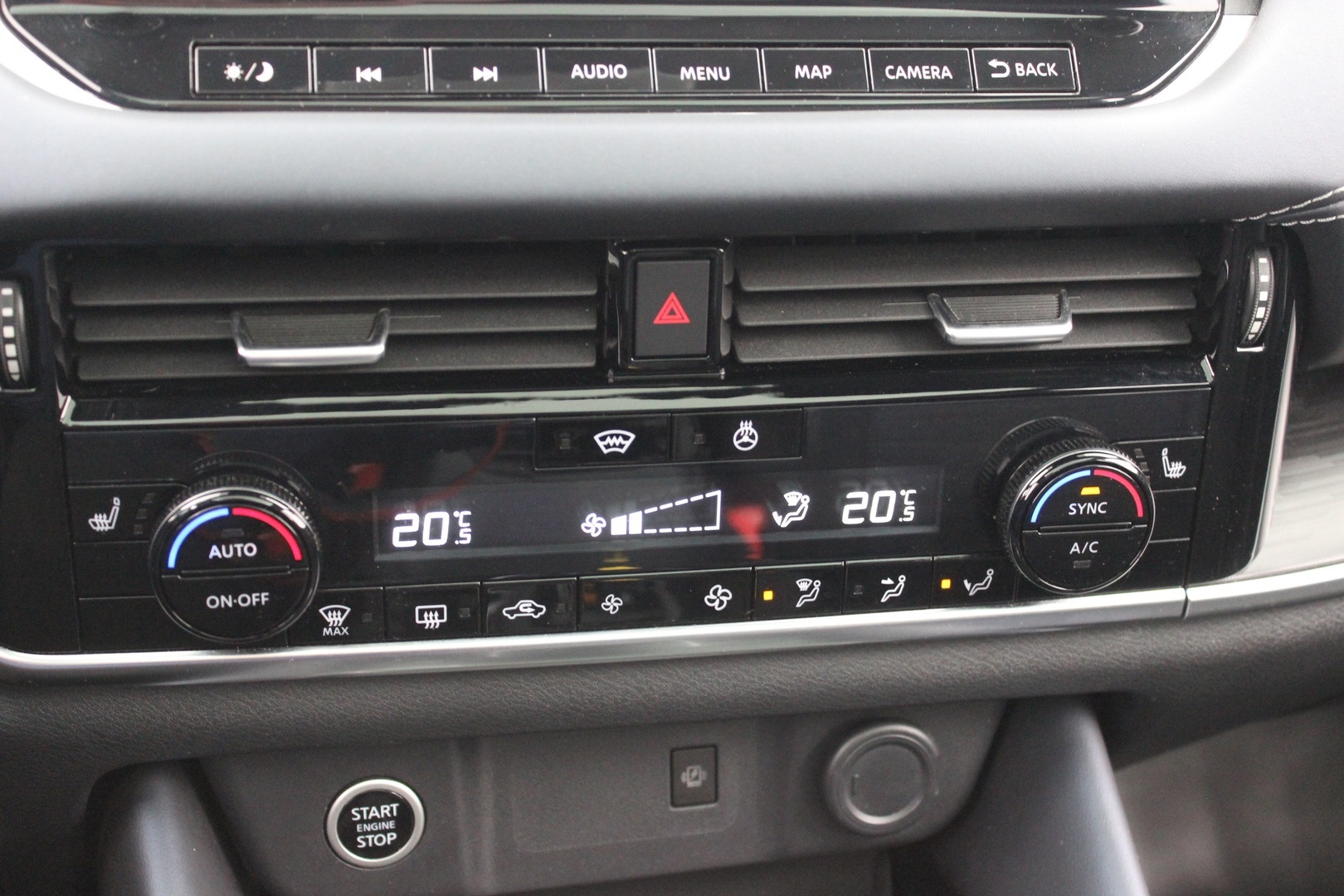 NISSAN Qashqai 2021