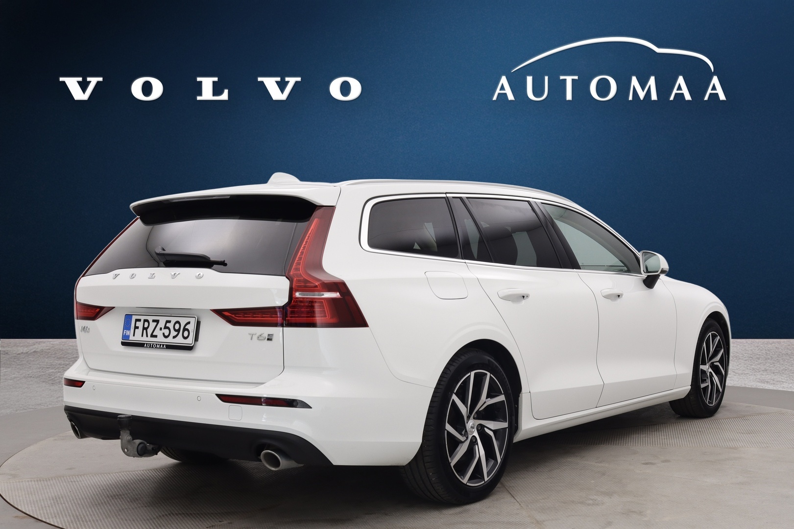VOLVO V60 4