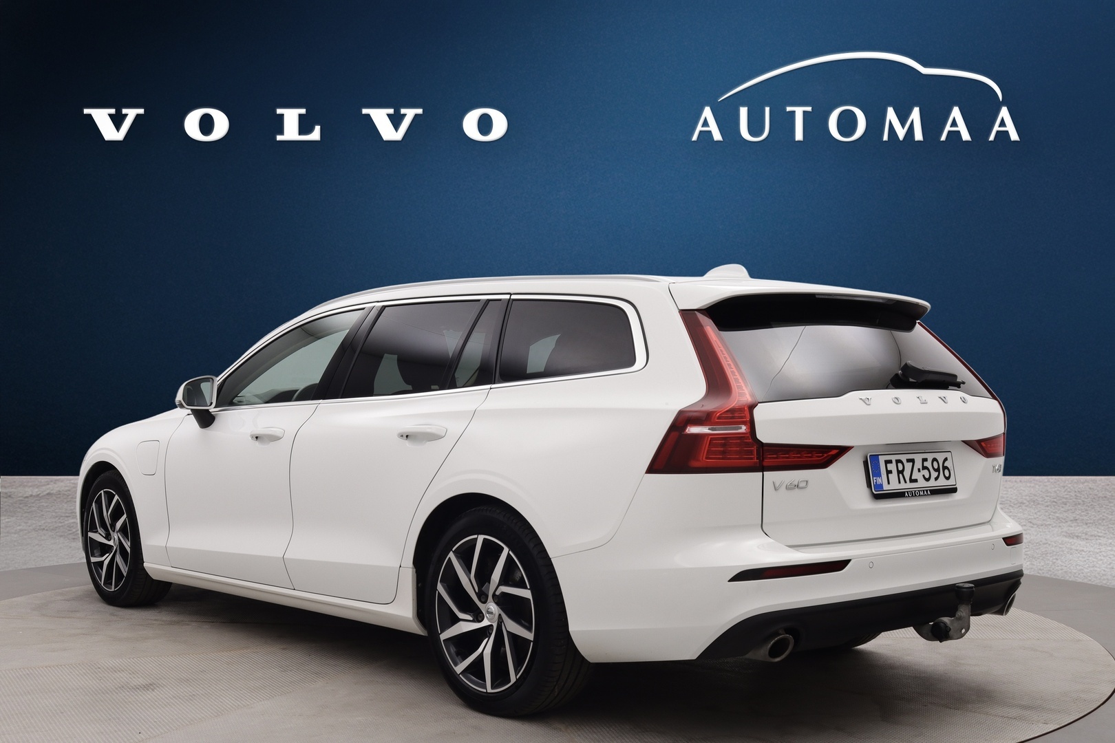 VOLVO V60 6