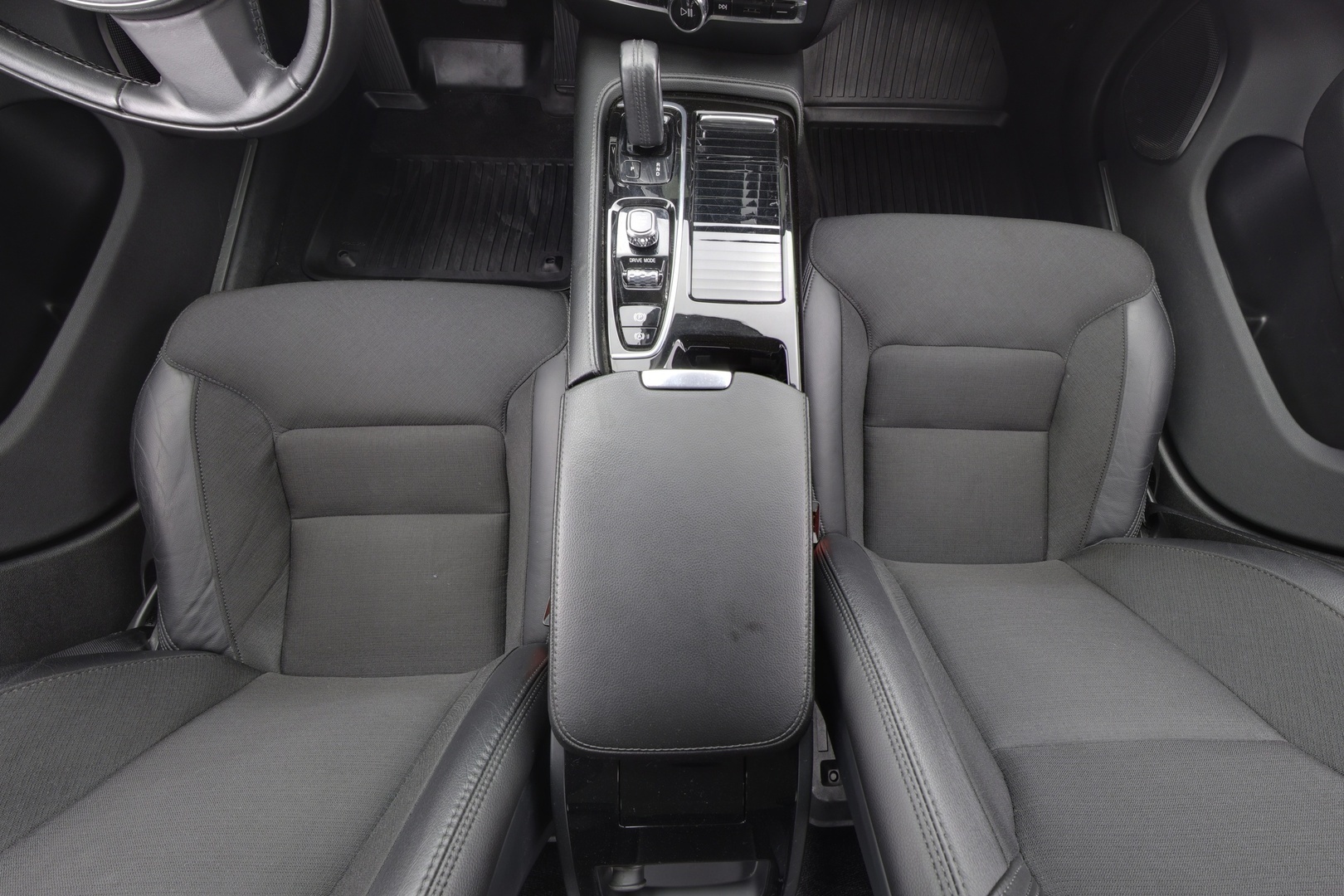 VOLVO V60 9