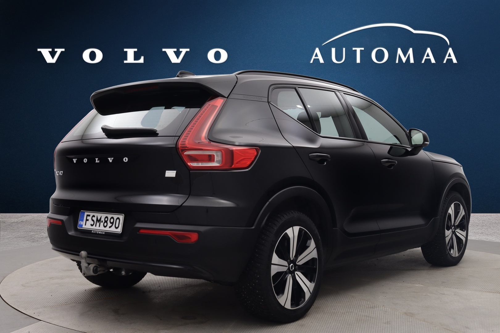 VOLVO XC40 2023