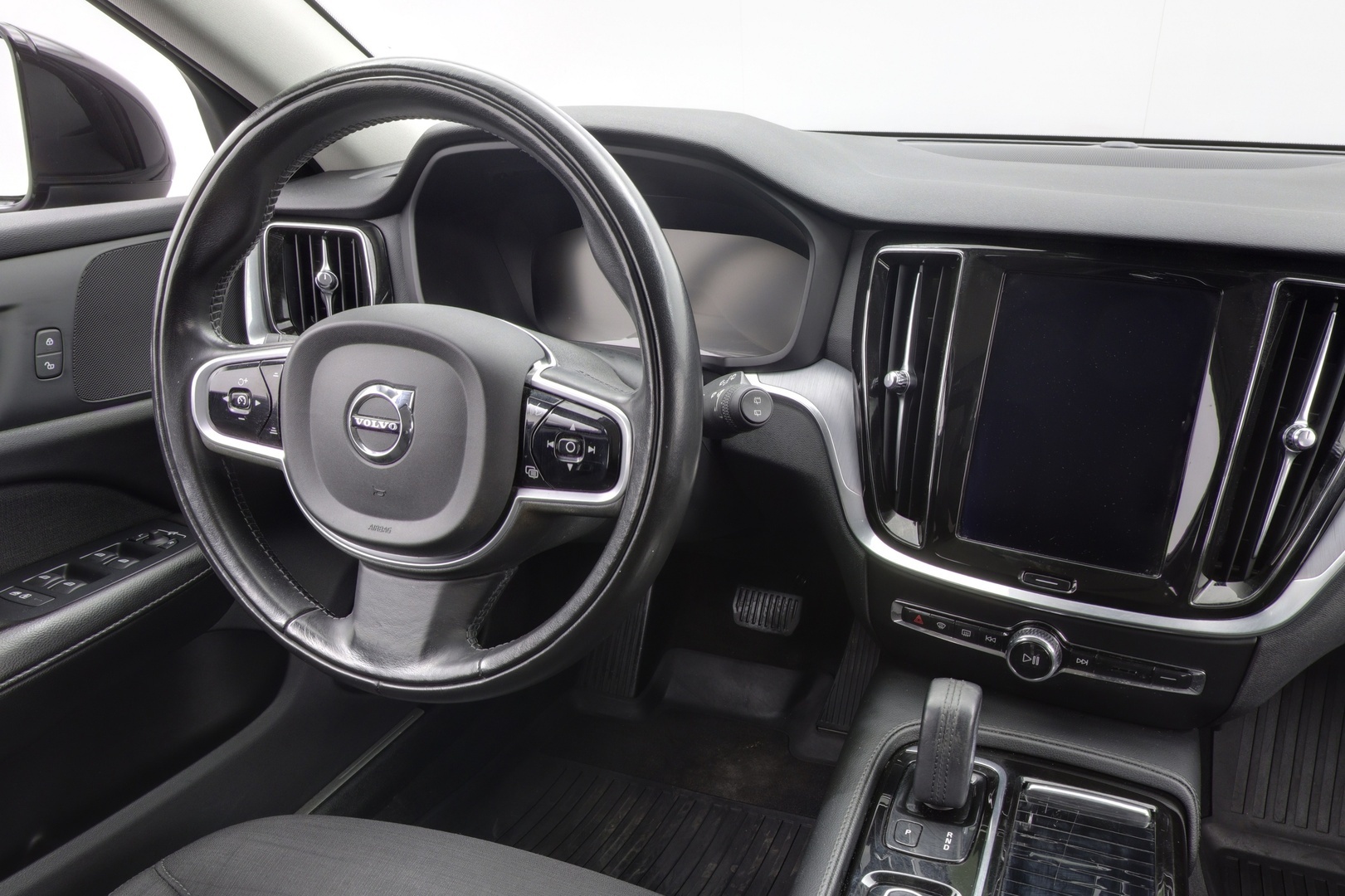 VOLVO V60 2020