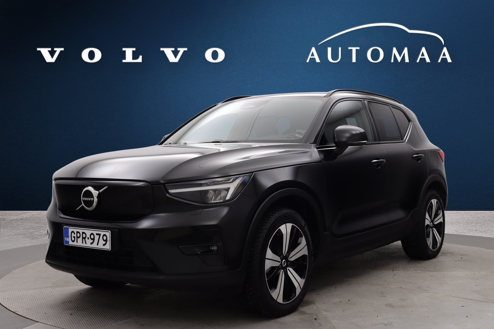 VOLVO XC40 2024