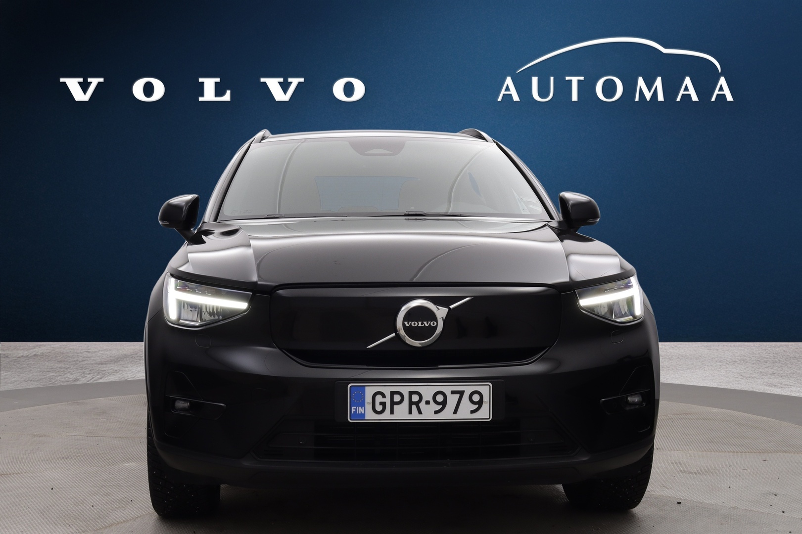 VOLVO XC40 2024