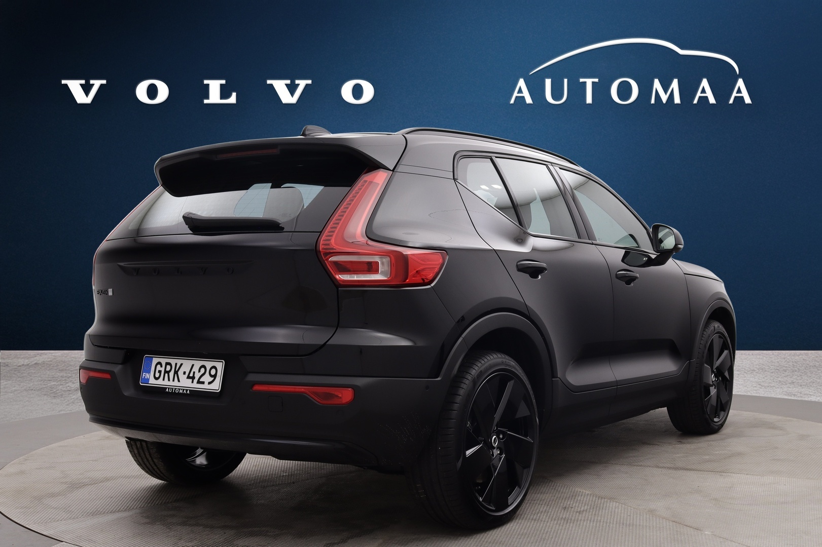 VOLVO EX40 4