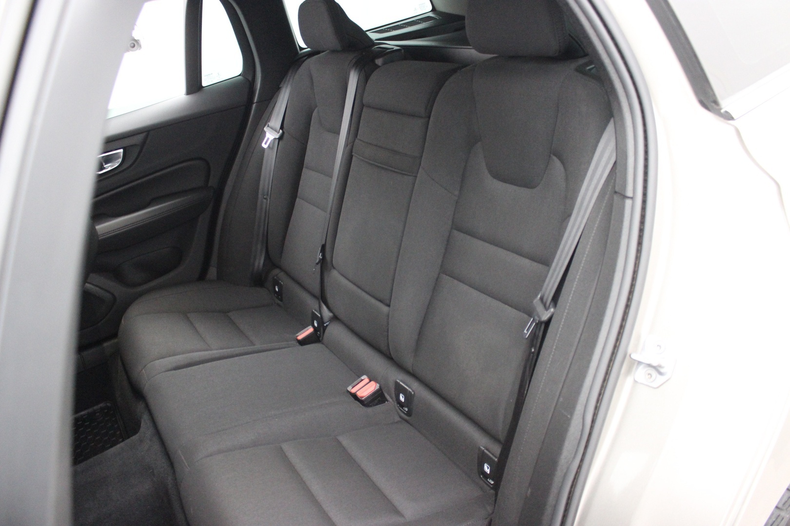 VOLVO V60 2022