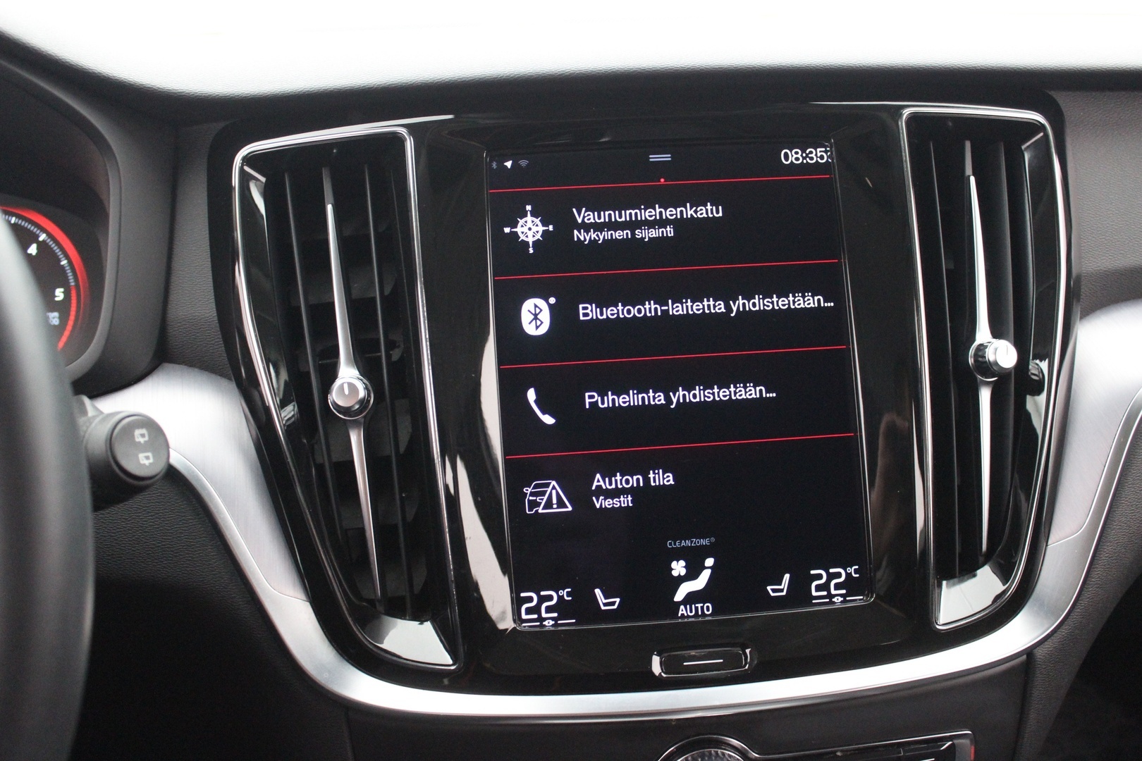 VOLVO V60 2022