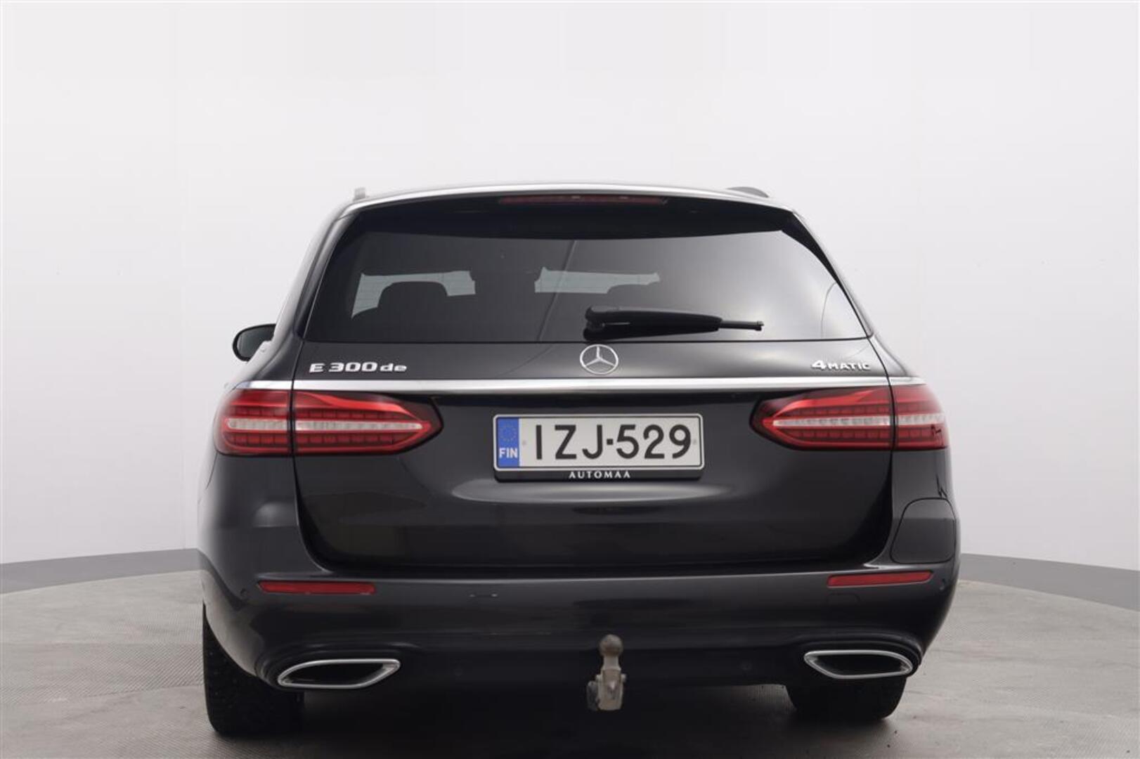 MERCEDES-BENZ E 2021