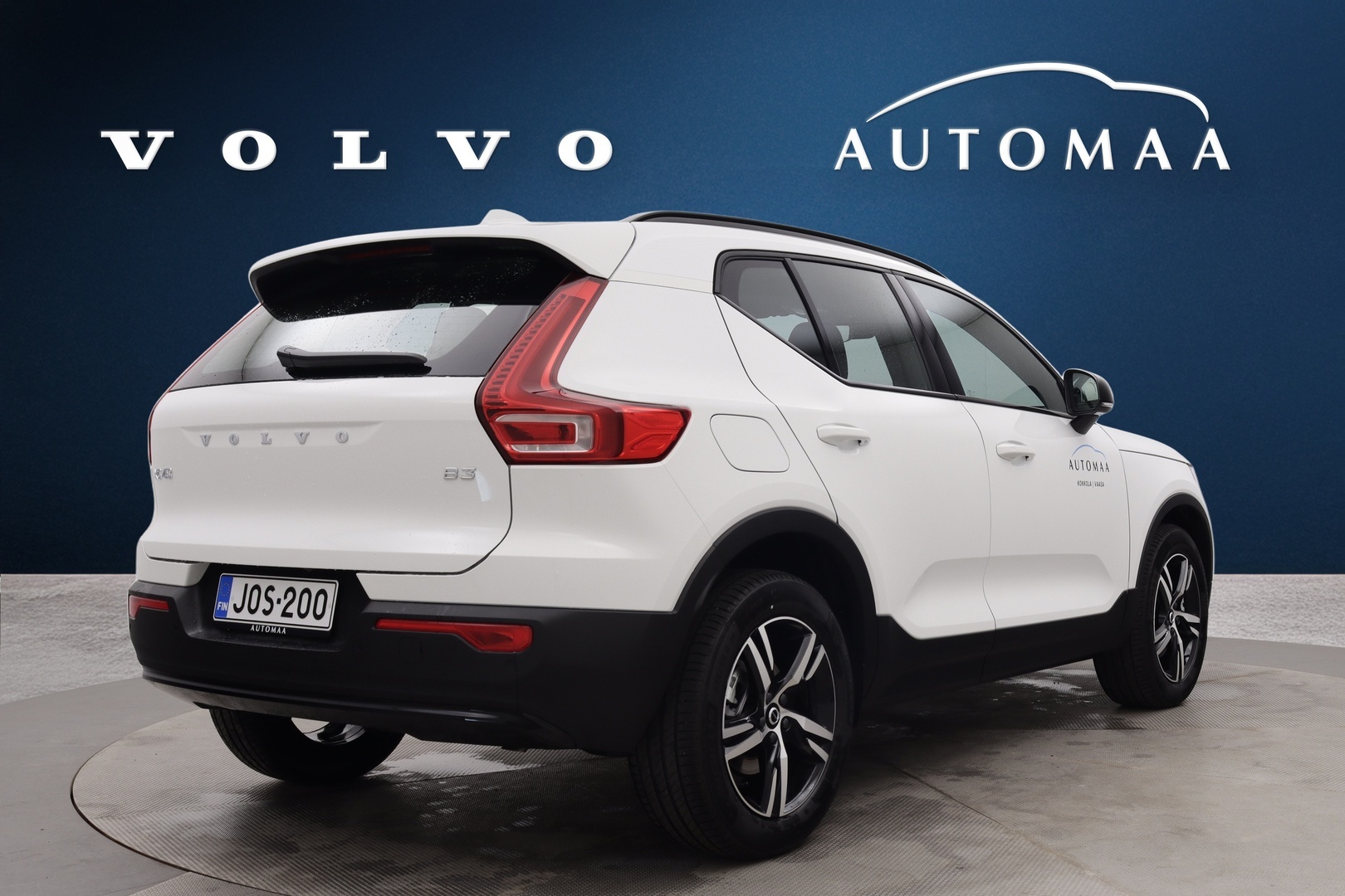 VOLVO XC40 2027