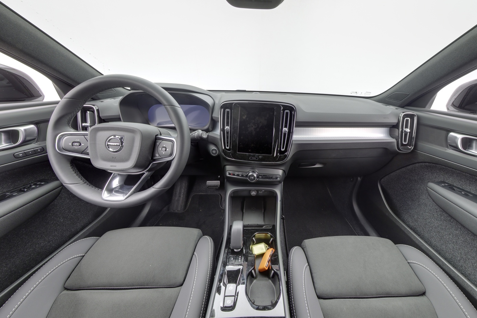 VOLVO XC40 2027