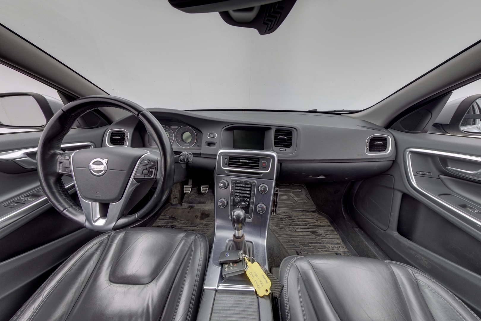 VOLVO V60 2012